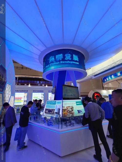 囤起来 44个产品展示柜设计，激活数字创意产品展览展示新美学